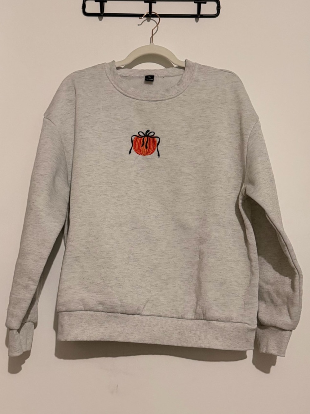 SHEIN Light Gray Sweatshirt with Orange Pumpkin Embroidery